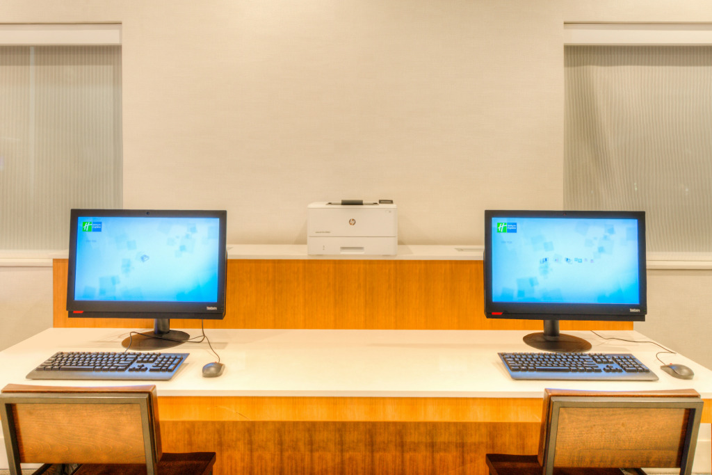 Holiday Inn Express Newberg - Wine Country by IHG