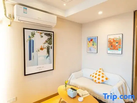 Ningbo Yujian Apartment (International Convention and Exhibition Center)