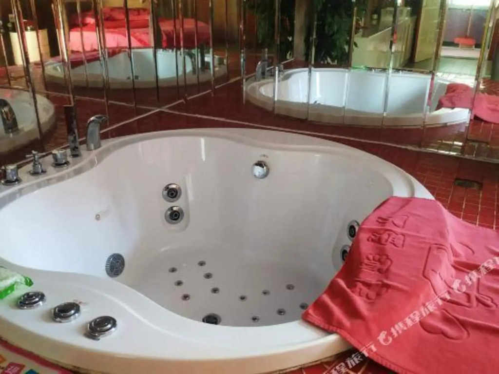 Wan'ai Love Theme Hotel (Guangzhou Conghua)