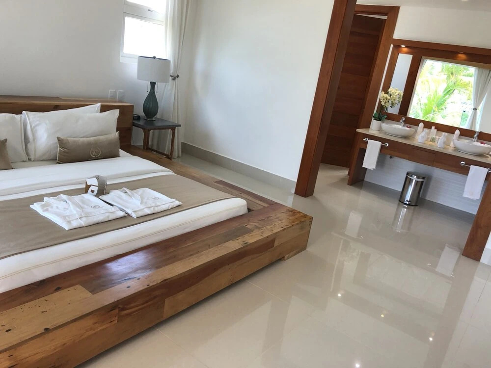 Newly LUXURY designed villa