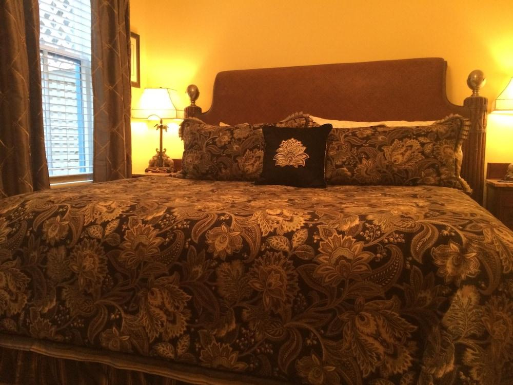 Victorian House Bed and Breakfast