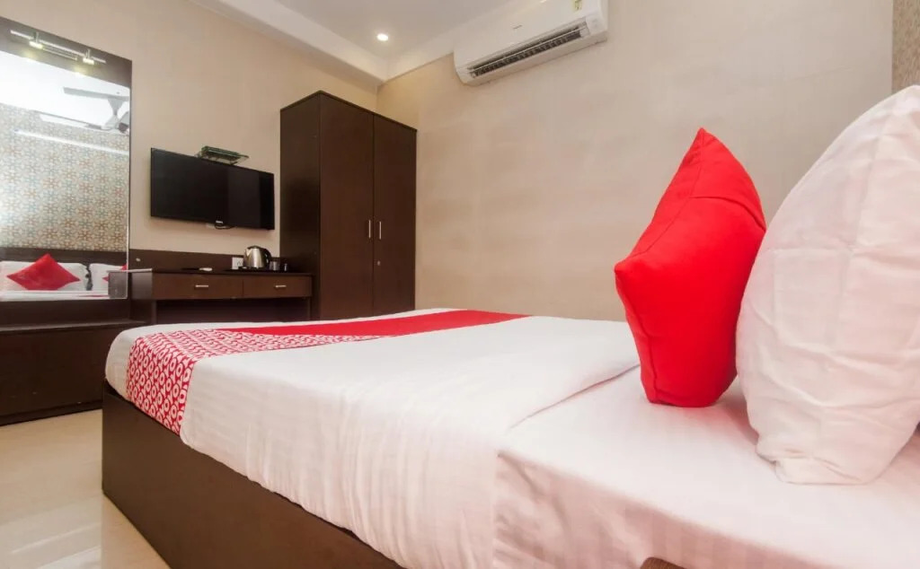FabHotel Abrol Suites