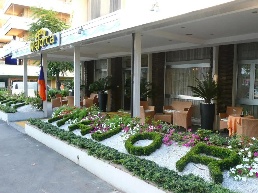Hotel Majorca sul Mare in centro a Riccione con Area Fitness