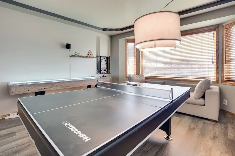 Moses Lake Vacation Rental w/ Hot Tub & Game Room