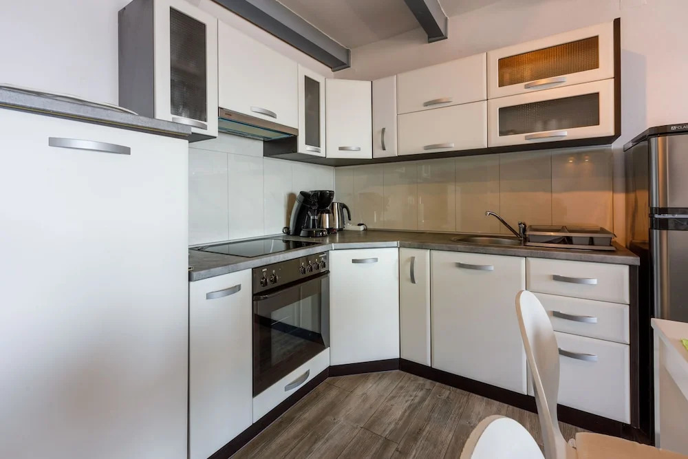 Apartment Schildy