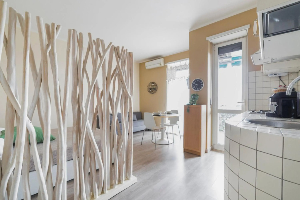 Pasteur Modern Studio with Terrace!