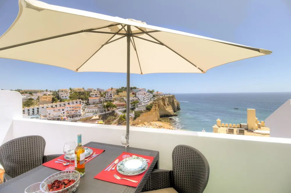 Apartment - 1 Bedroom with WiFi and Sea views - 107979