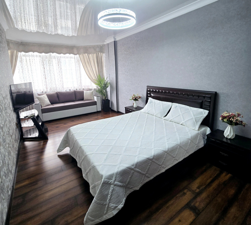 2kom V Tsentre Goroda Flat