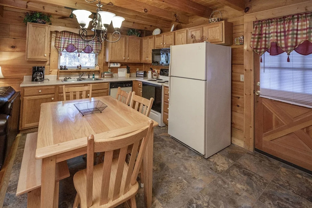 The Bear Cabin by Eagles Ridge Resort