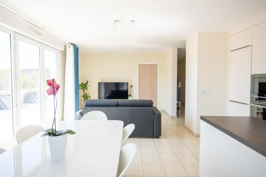 Bel appartement de 3 chambres à 20 min de Paris