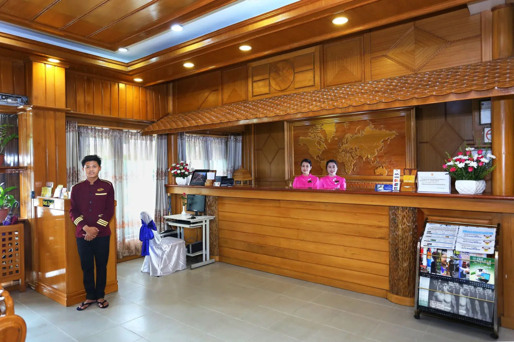 Hotel Dingar