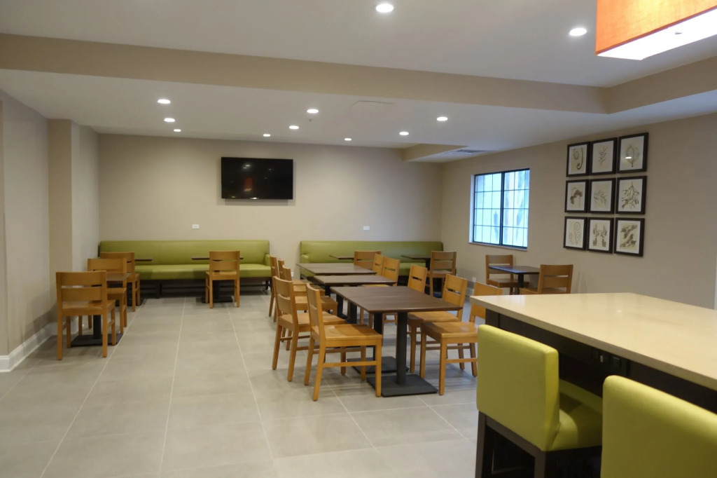 Country Inn & Suites by Radisson, Chicago-Hoffman