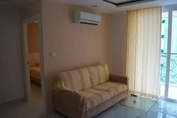 Paradise Park - Room Number 520