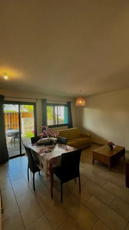 Tropical Suites