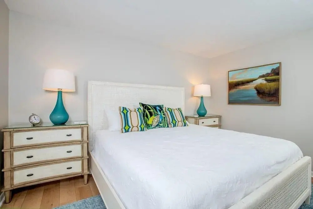 Summer Winds 231-b 3 Bedroom Condo by RedAwning