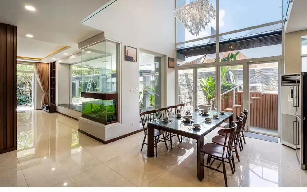 Emily Villa City Center