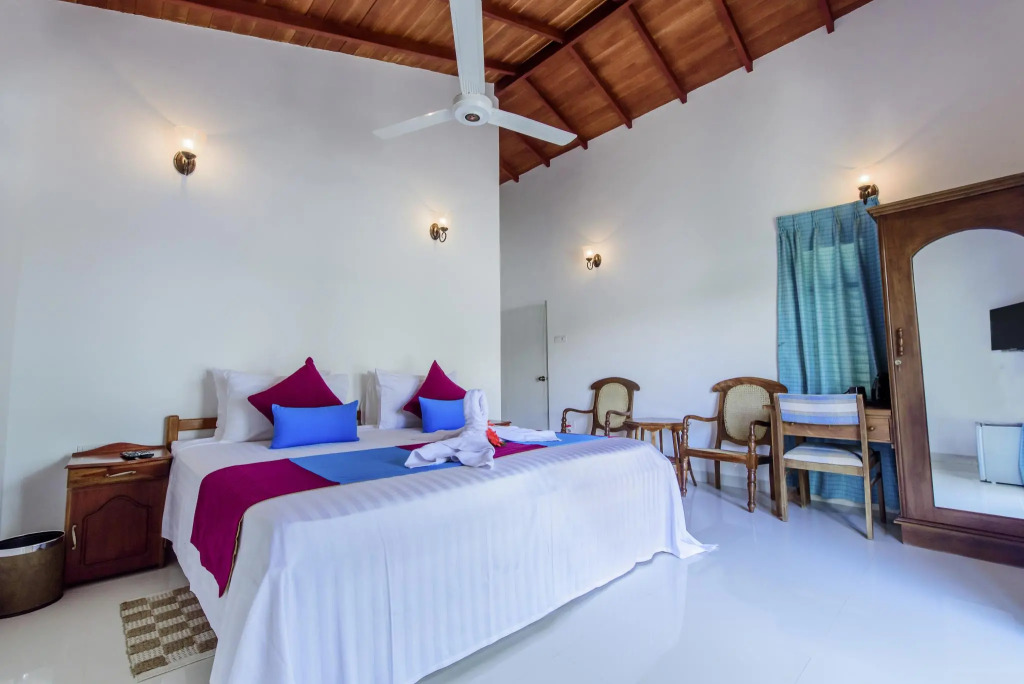 Vaaya Beach Hotel