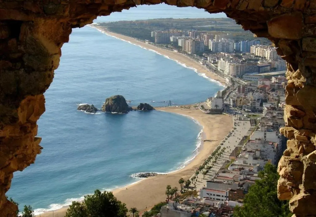 Apartment 60 mtres from the beach