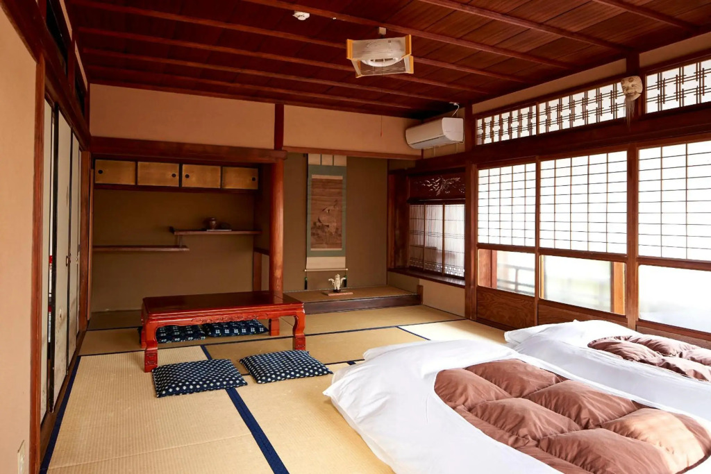 1日1組のお客様を御迎えする宿Hotobil An inn that welcomes one group of guests per day