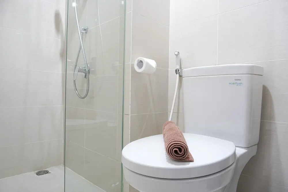 Minimalist 3BR Apartment at Puri Mansion