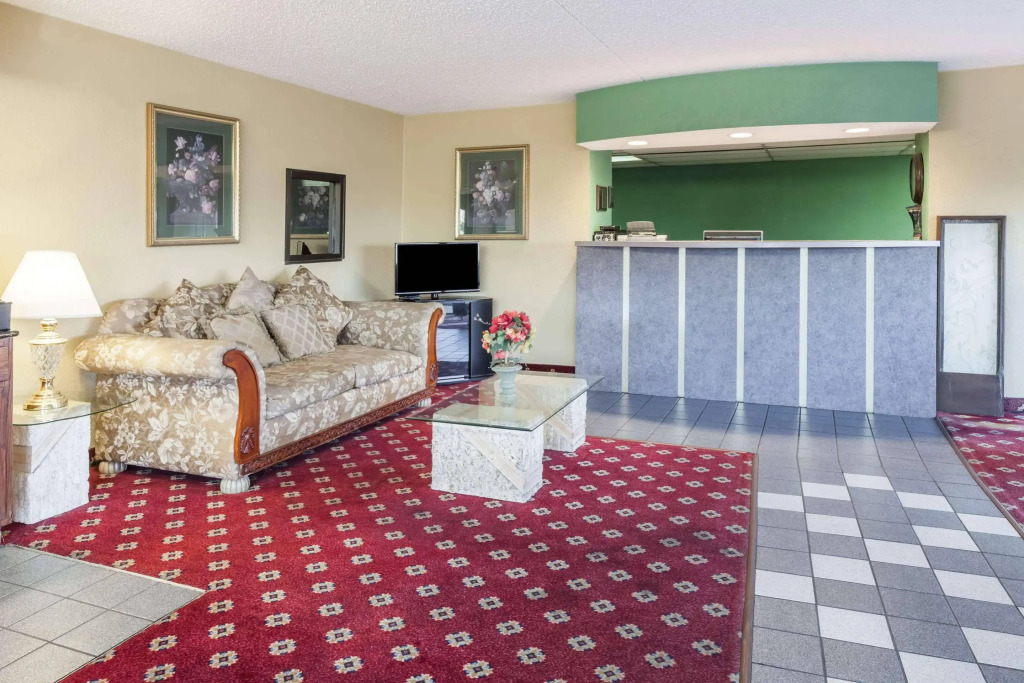 Scottish Inns & Suites Forney