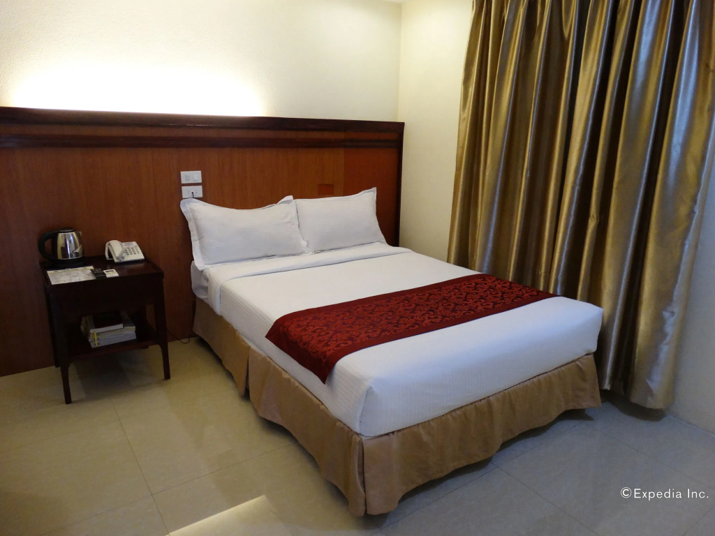 OYO 824 Chinatown Lai Lai Hotel