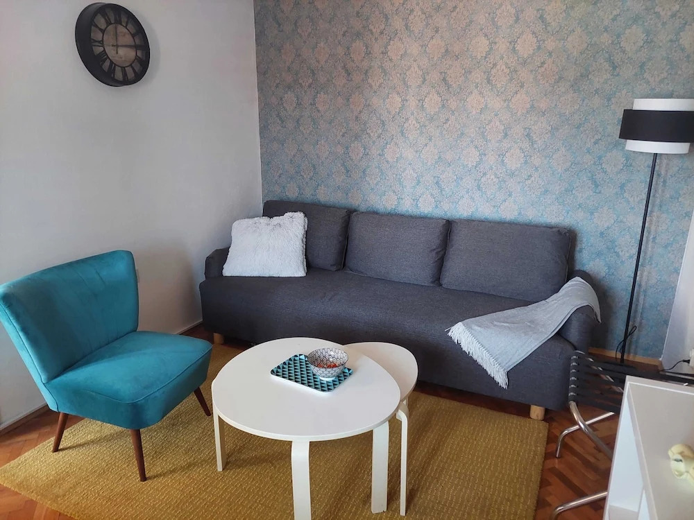 Apartment Saul