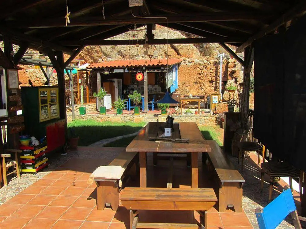 Oasis Hotel