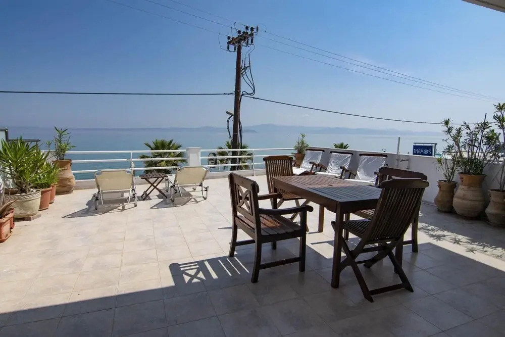 Venus Seaside Apartment by Travelpro Services