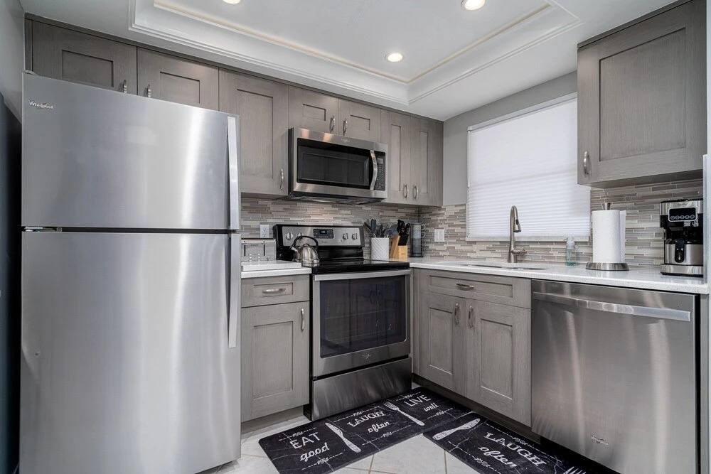 Estero Cove 132 - Beautifully Updated!! 2 Bedroom Condo by RedAwning
