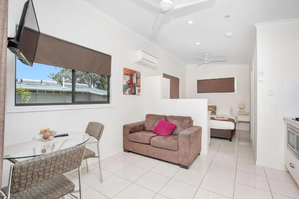 River Retreat Home & Holiday Park