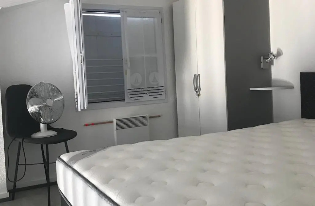 Jolie Maison Bien Équipée, Pour 2 Ou 4 Personnes