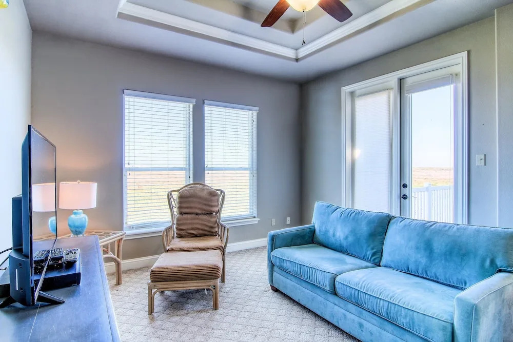 The Yellow Rose of Port A 4 Bedrooms 3 Bathrooms Home