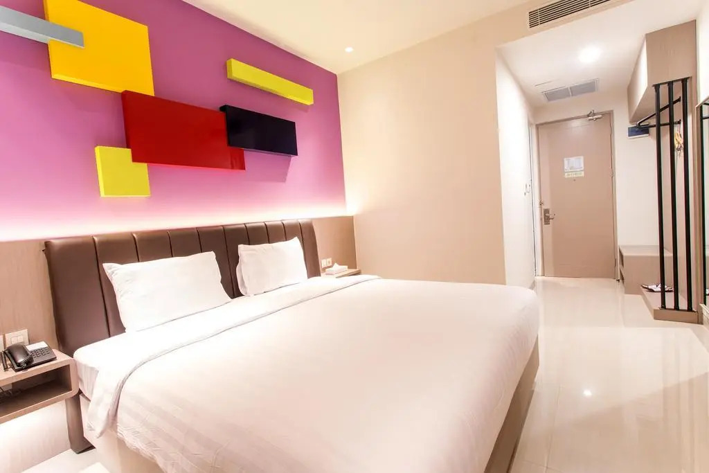 Zoom Dharmahusada Hotel