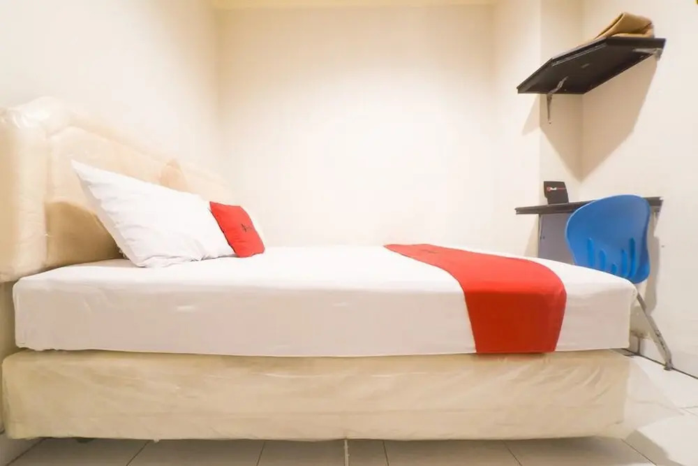 Reddoorz near Ambon Plaza