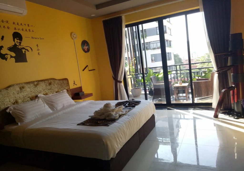 Color Creative Hotel - Hostel
