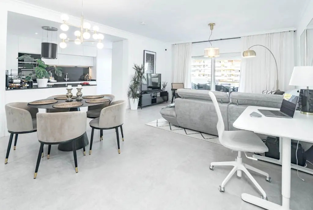 Penthouse with 250 sqm roof terrace near the beach