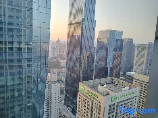 2.  Qianyuan Boutique Apartment, Jiuzhaoye Square Store