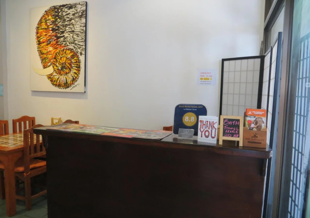 La Maison Verte Hostel
