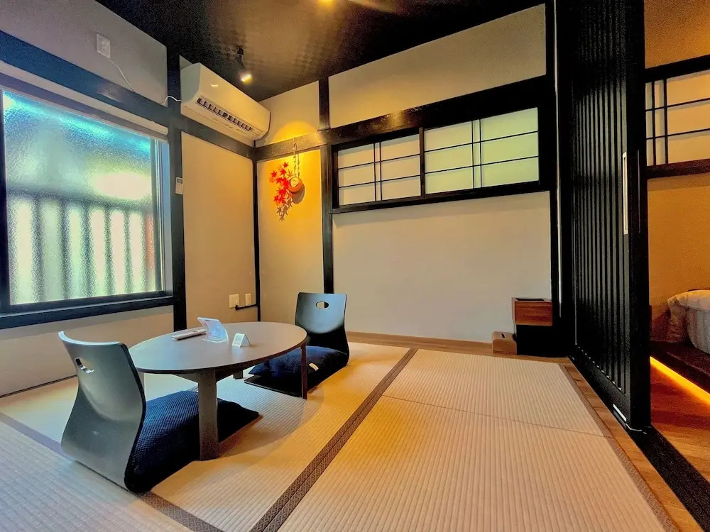 Tokyo Nook