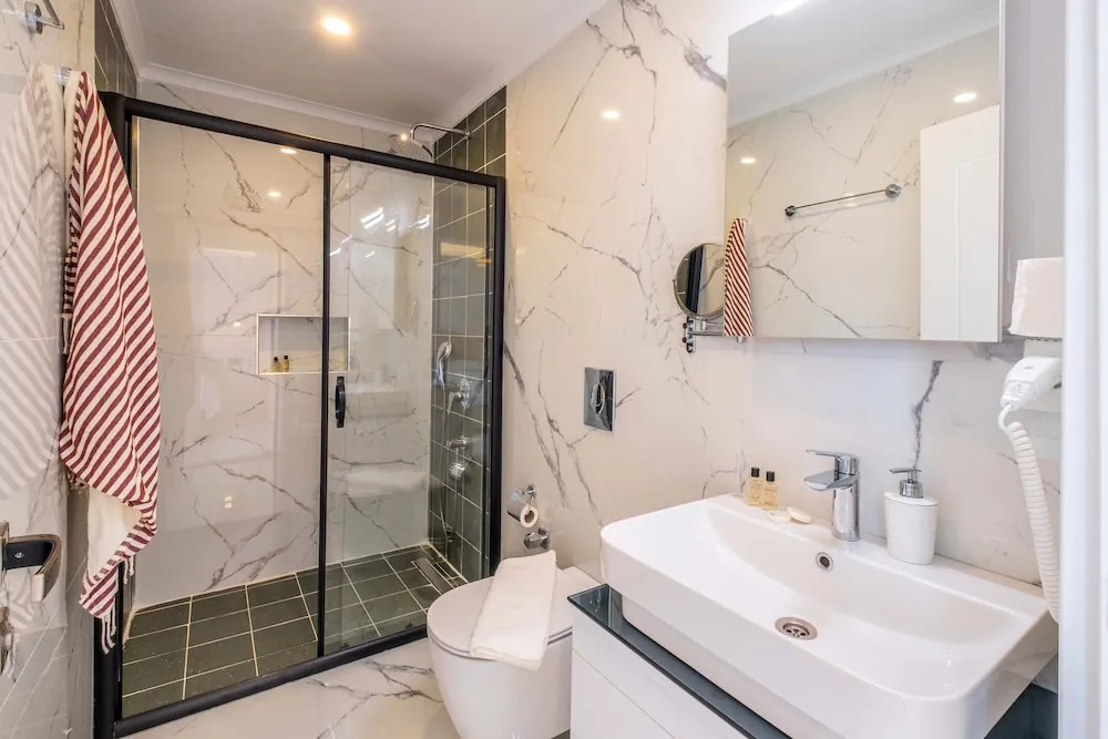 Yosun Suites