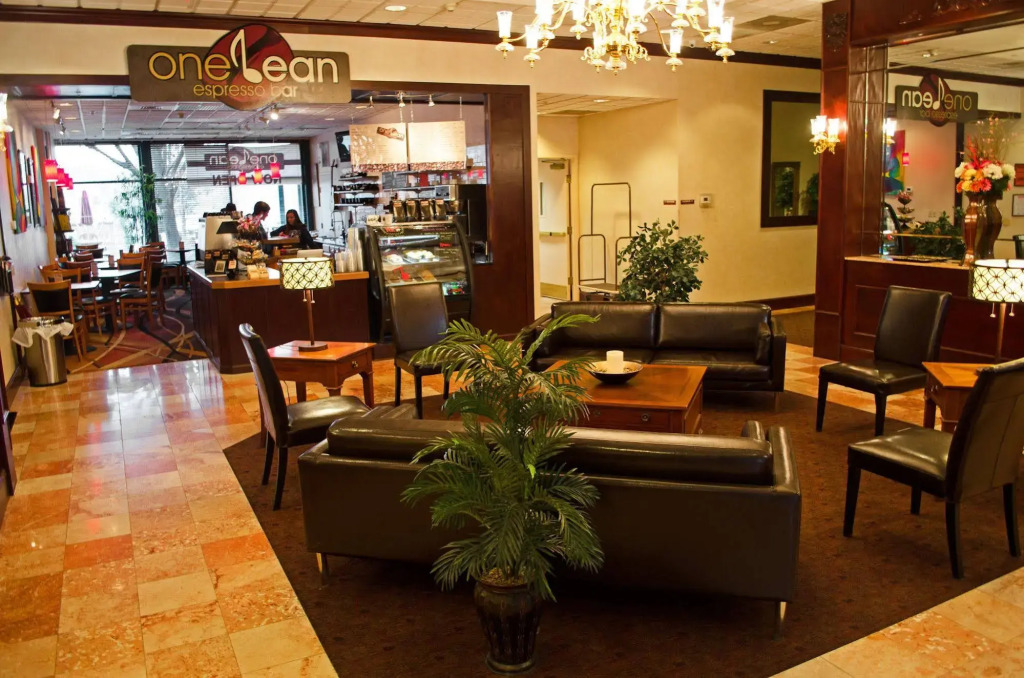 University Hotel & Suites Shippensburg, Trademark by Wyndham