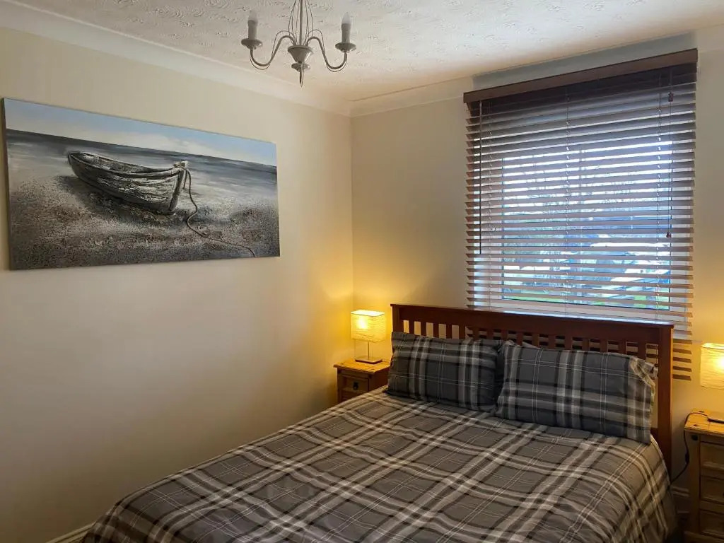 Waterfront House 3 BR Parking St Neots Town Centre