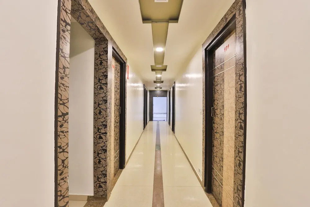 OYO 11450 Hotel Balaji