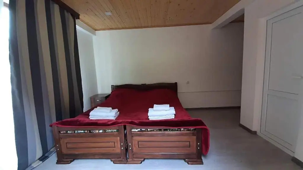 Guest house-Lile
