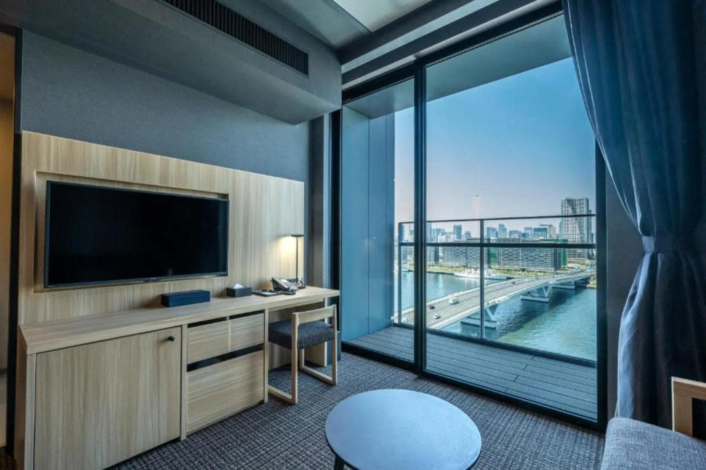 Отель La Vista Tokyo Bay