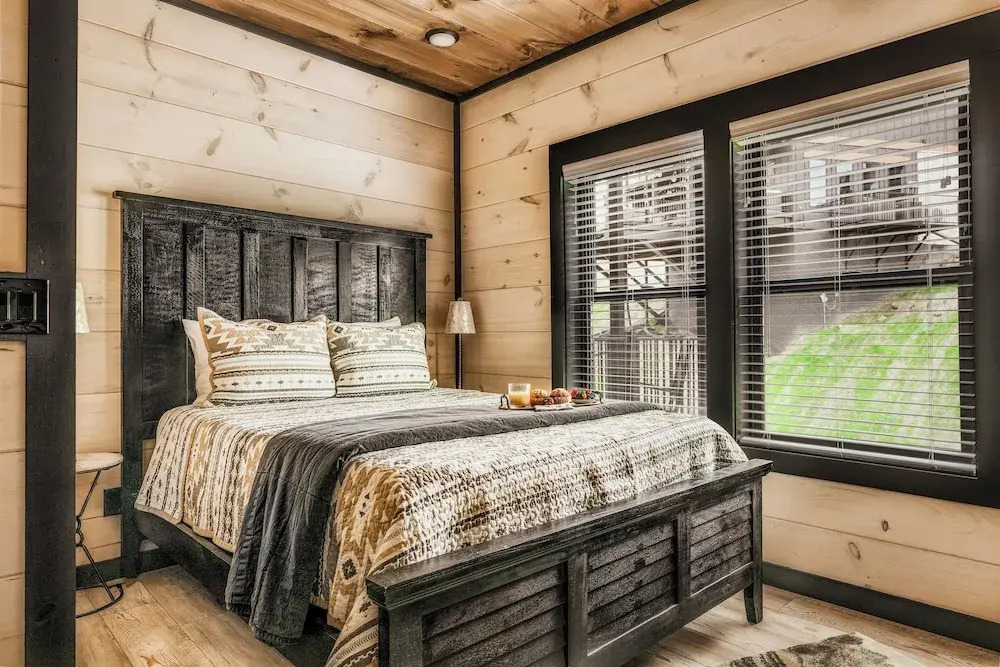 Star Gazer Luxury Rooftop Cabin