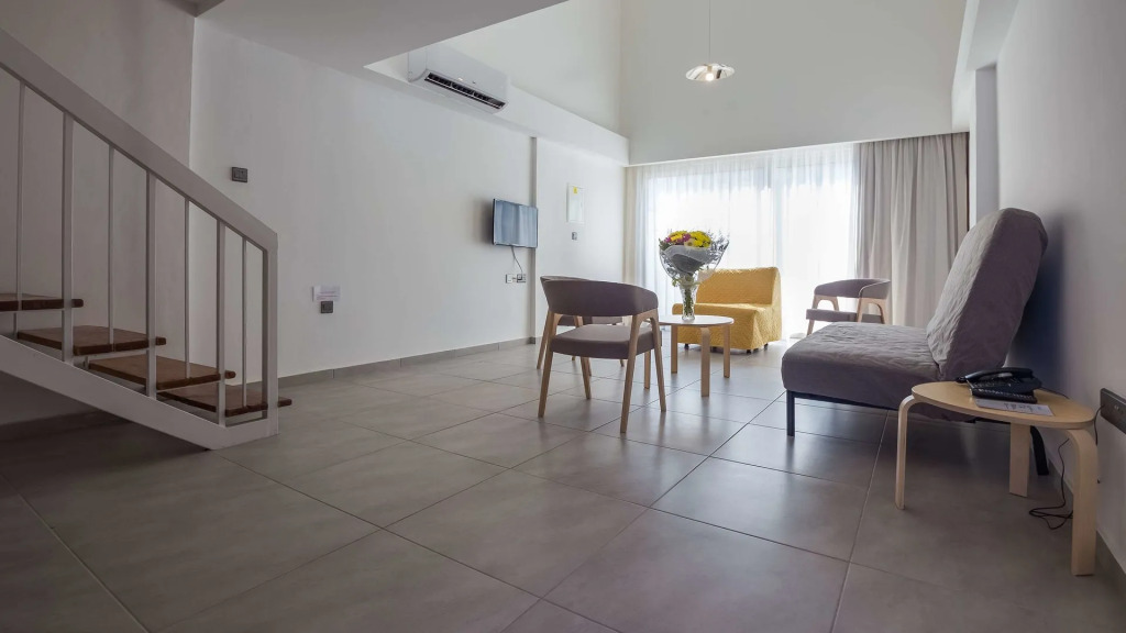 Protaras Plaza Hotel