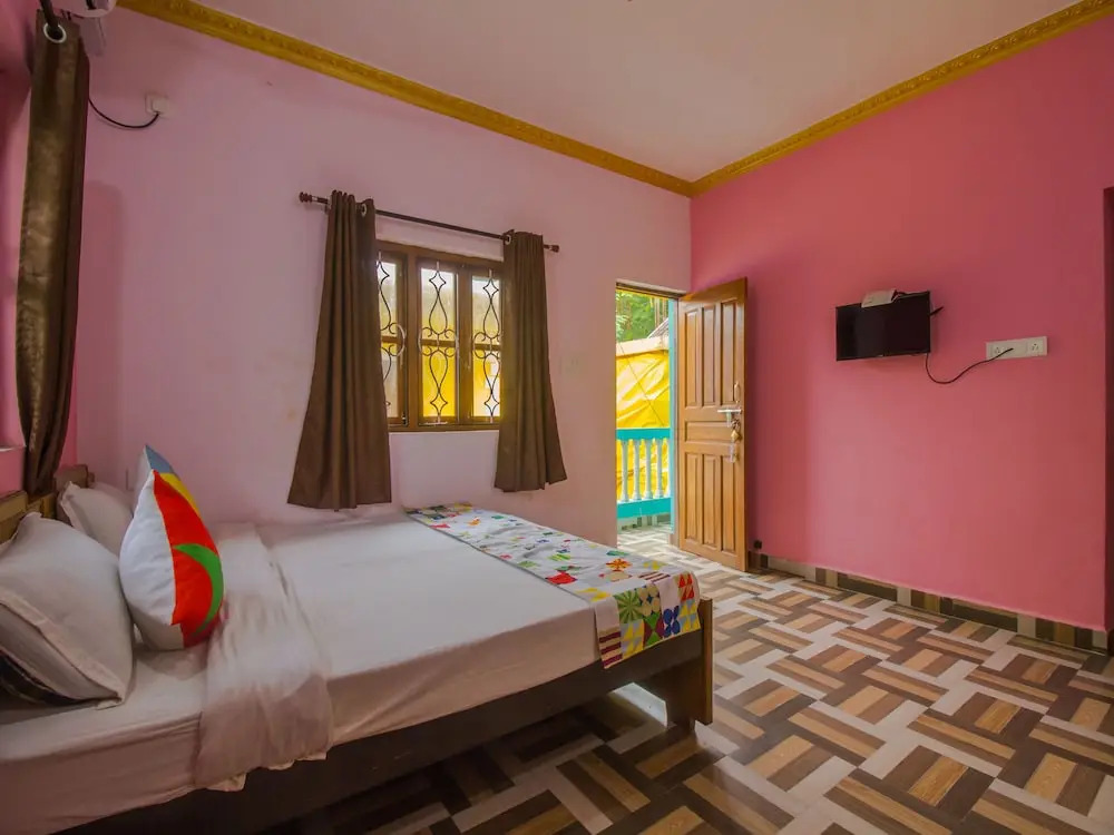 OYO 17019 Home Peacefully Studios Calangute