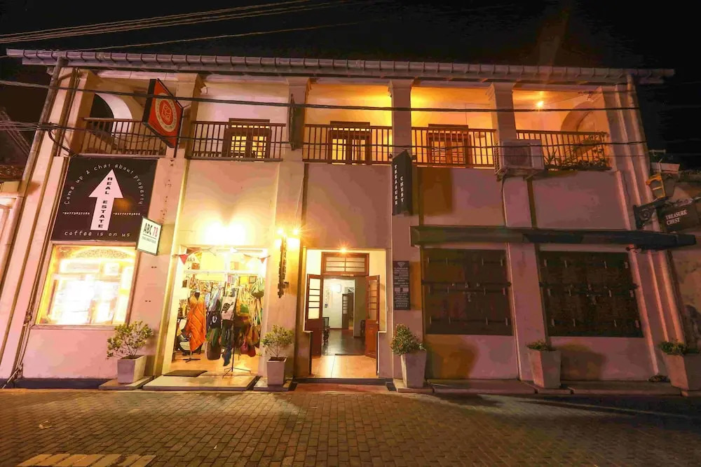 Knight Inn